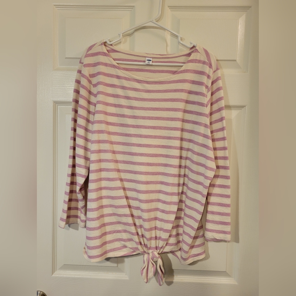 Old Navy nwot Long Sleeve Knit Top with tie